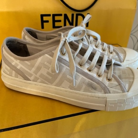 Fendi Domino White fabric low-tops - Picture 7 of 10